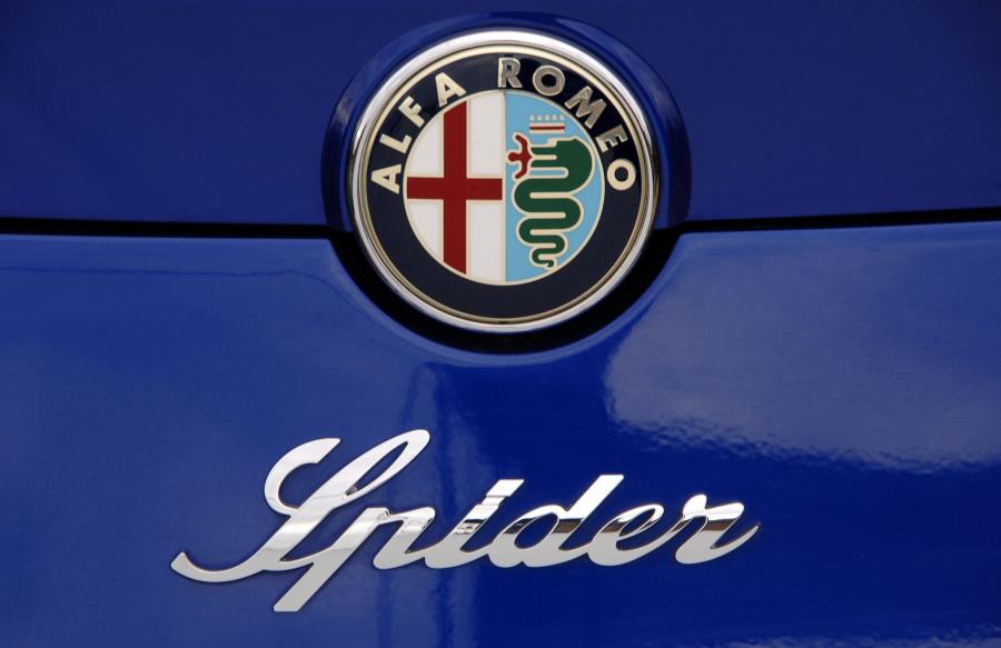 Логотип Alfa Romeo Spider (939E) 2007 года  (UK) (фото 12 из 38)